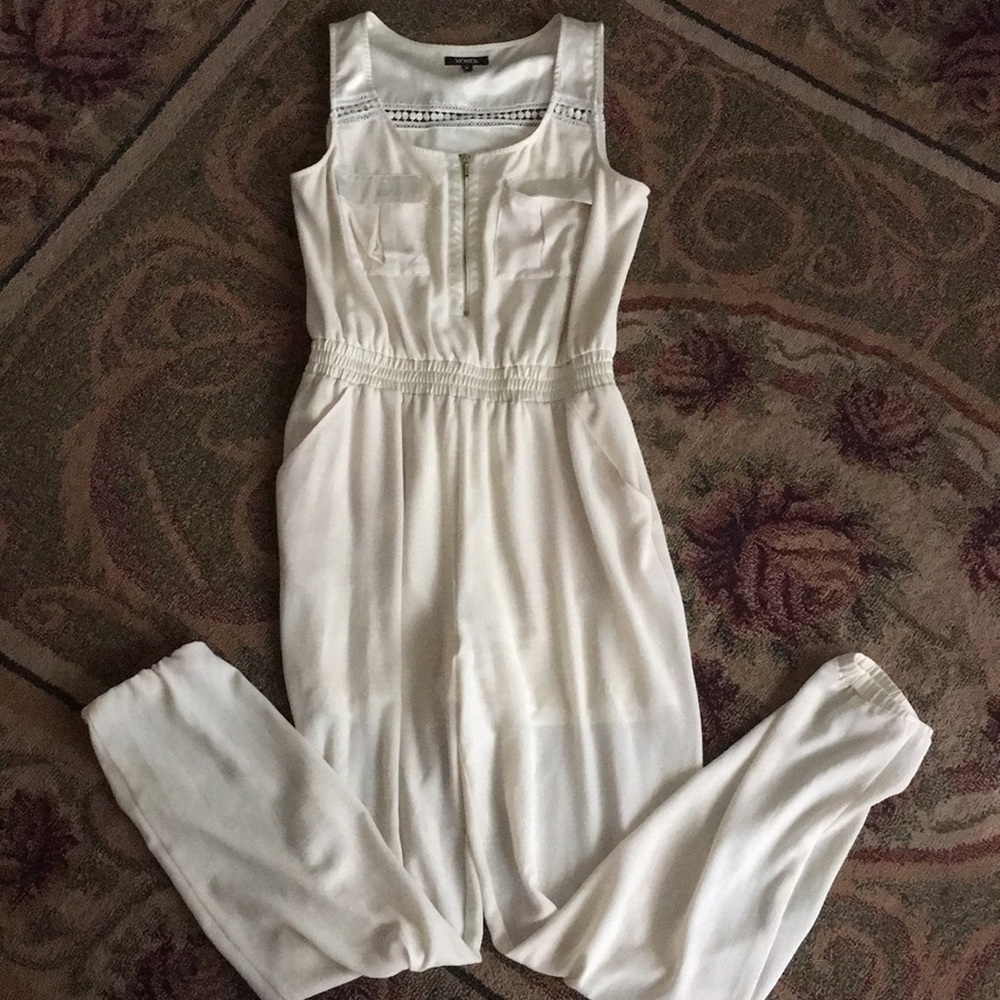 XOXO Cream Jumpsuit size Medium